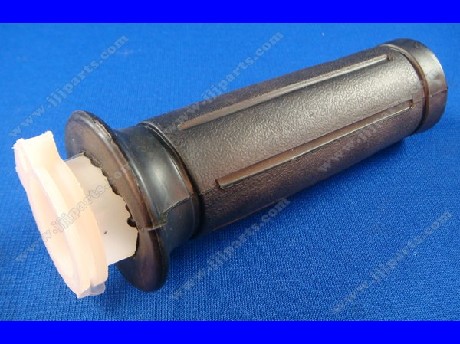 1434383938THROTTLE GRIP 15