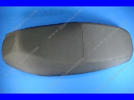 1539971218SEAT 82